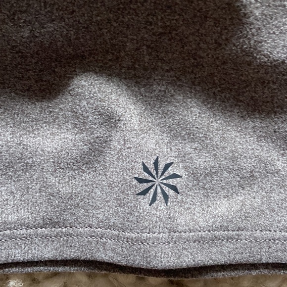 Athleta Crop - Picture 3 of 5